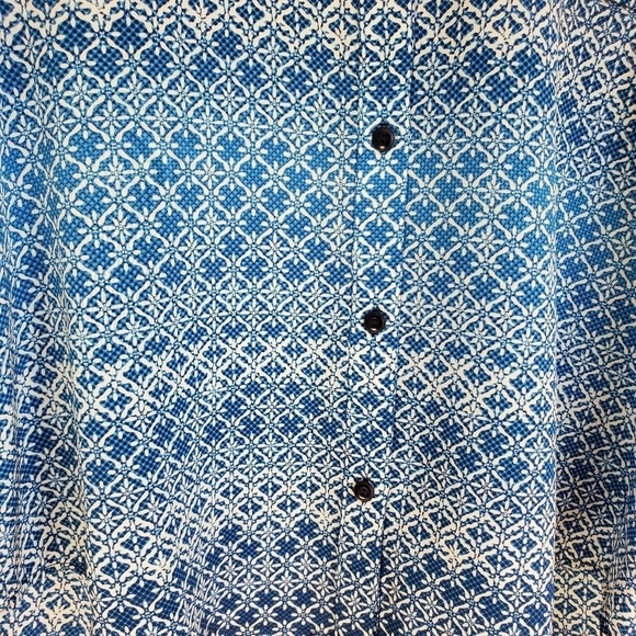 Diane Von Furstenberg Silk Button Down Blouse Size 4 - Picture 7 of 9